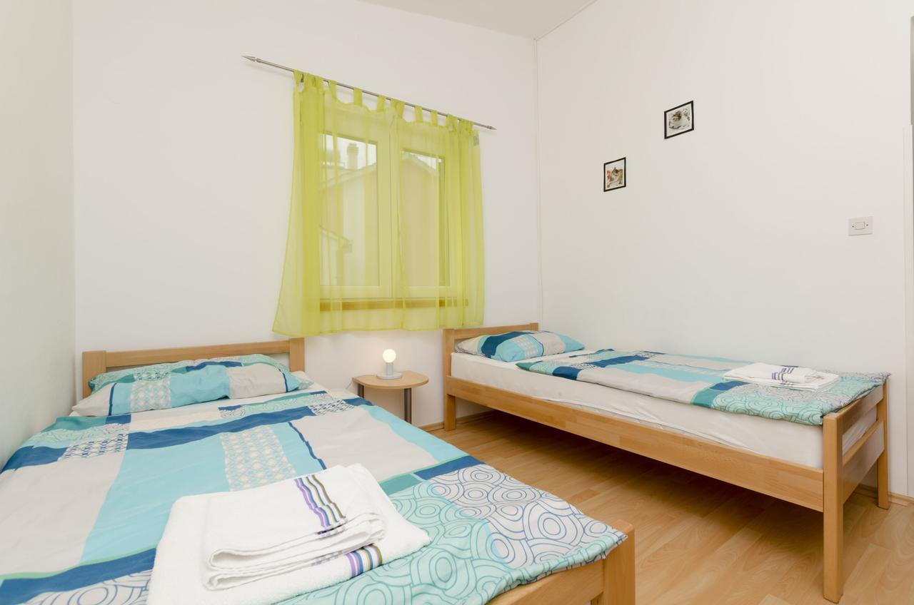 Apartment Brnabic Rogoznica  Exteriör bild